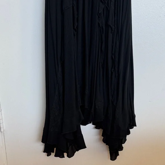 Black Ruffled Button-Down Dress - Picture 5 of 8